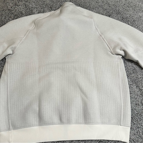Nike MENS Sweater jacket…never been worn…Brand new…. - Picture 8 of 8